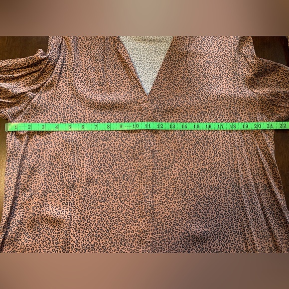 Nom maternity cheetah print snap button down long sleeve blouse - Picture 2 of 10